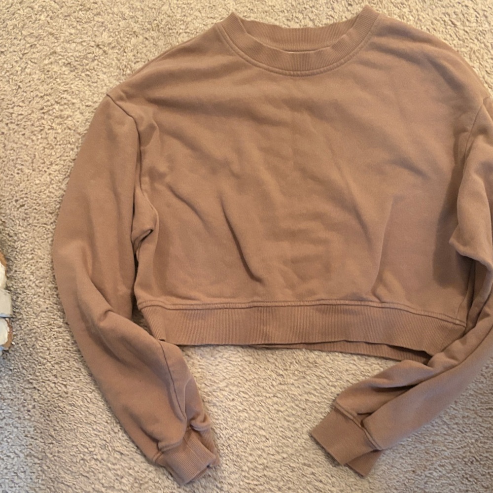 H&M Light Brown Cropped Sweatshirt